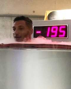 札幌コンサドーレ、ジェイ選手ご来店！